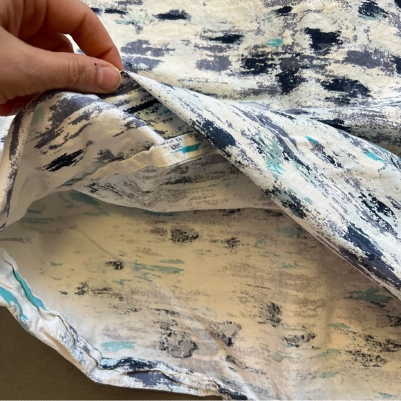 West elm king pillow sham, white and blue - Picture 6 of 6